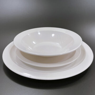 Unbreakable soup plate, plate and dinner plate in white Lexan