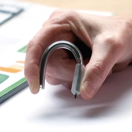 flexible pen compressed by one hand